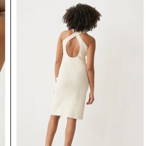 & other stories Fitted Open Back Midi Dress cream
White size small ribbed knit